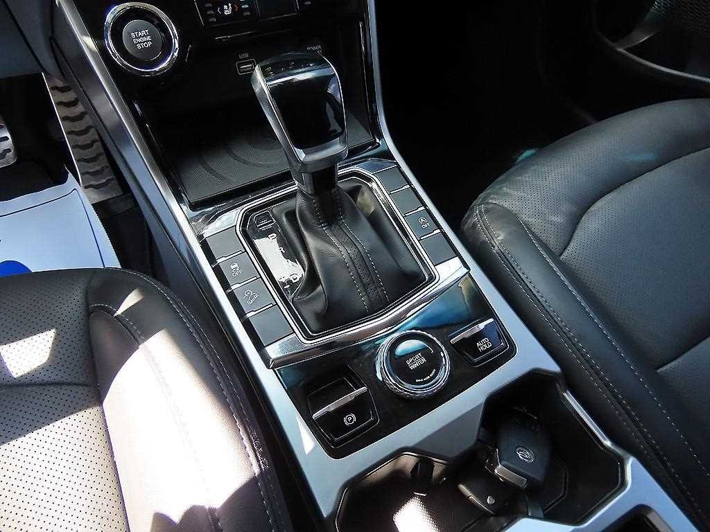 KG모빌리티(쌍용) 코란도 뷰티풀코란도 2WD 가솔린 1.5 C5 플러스 이미지 10
