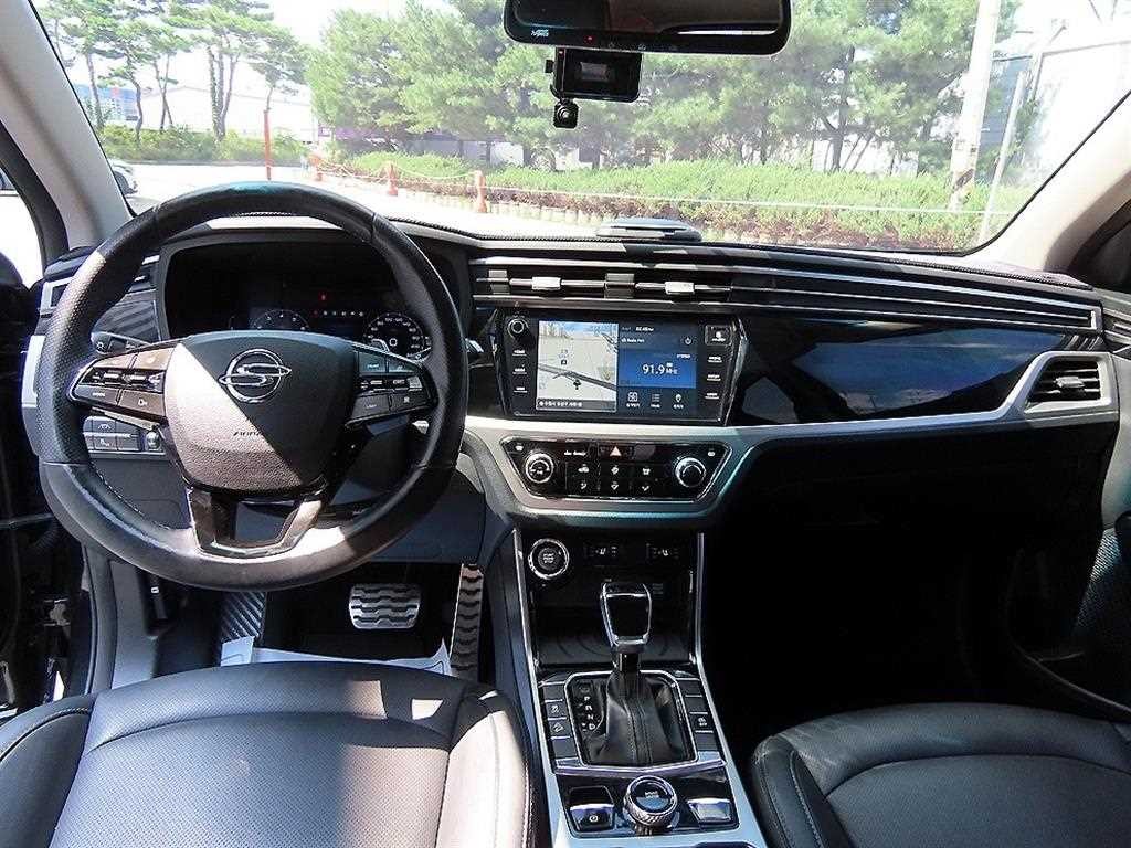 KG모빌리티(쌍용) 코란도 뷰티풀코란도 2WD 가솔린 1.5 C5 플러스 이미지 7