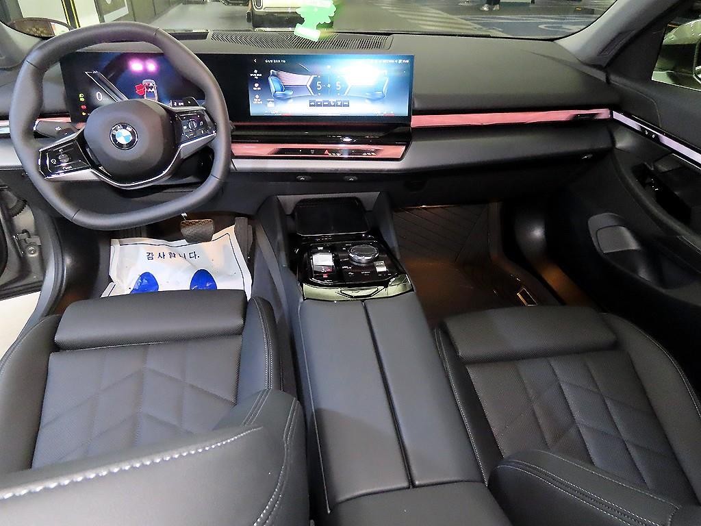 BMW 5시리즈 5시리즈 (G60) 520i 스페셜 에디션 이미지 10