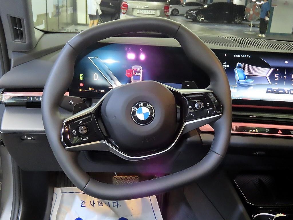 BMW 5시리즈 5시리즈 (G60) 520i 스페셜 에디션 이미지 8