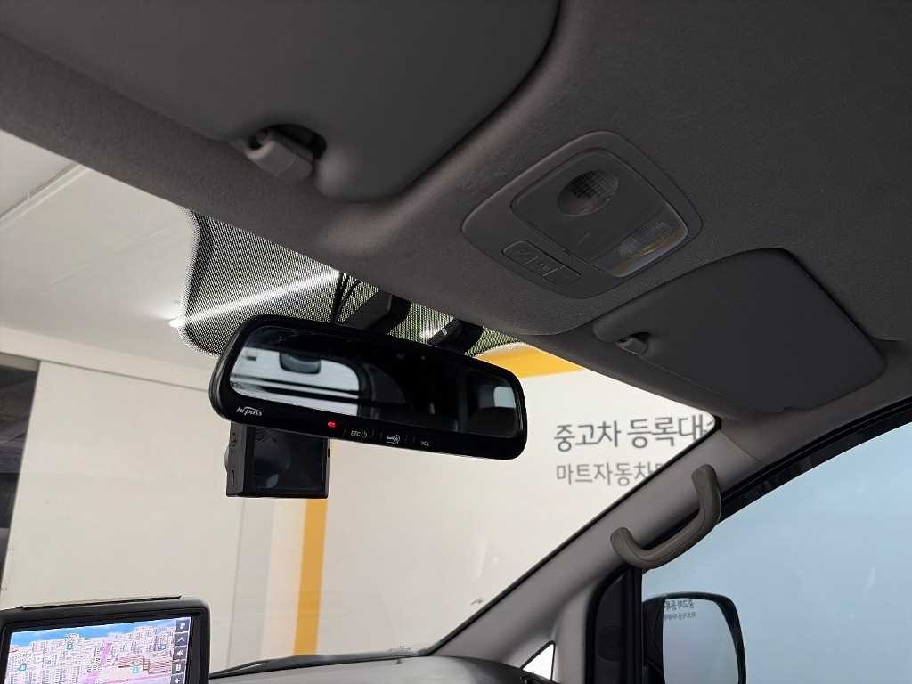 현대 스타렉스 그랜드 스타렉스 밴 5인승 CVX 럭셔리 이미지 17