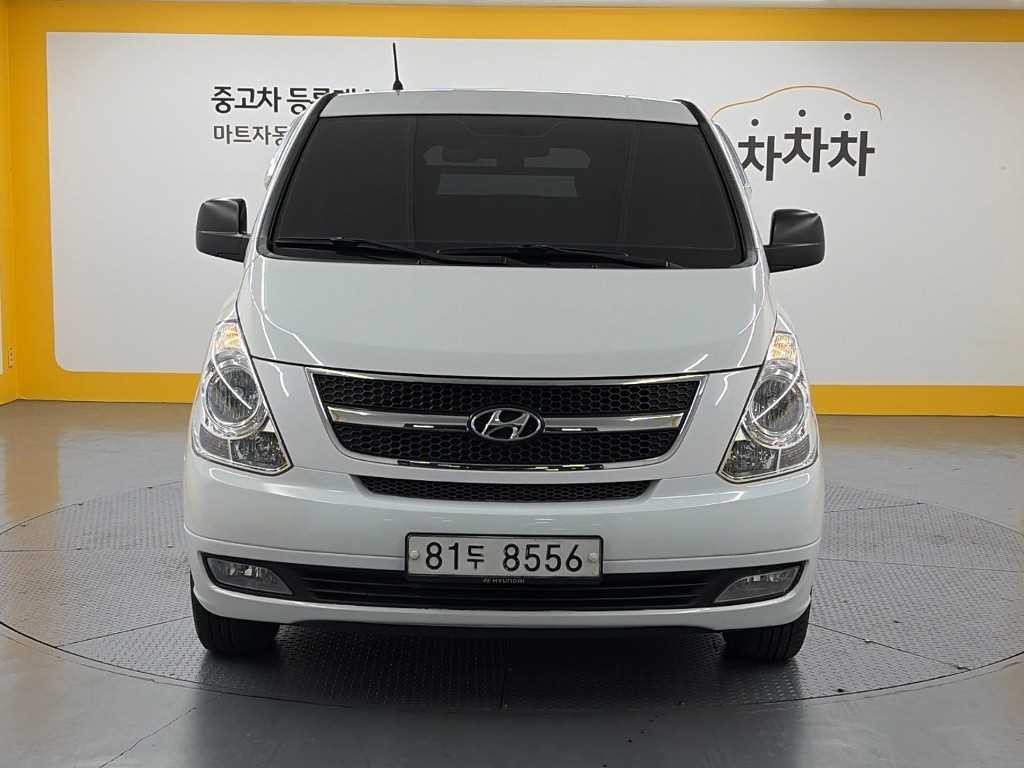 현대 스타렉스 그랜드 스타렉스 밴 5인승 CVX 럭셔리 이미지 2