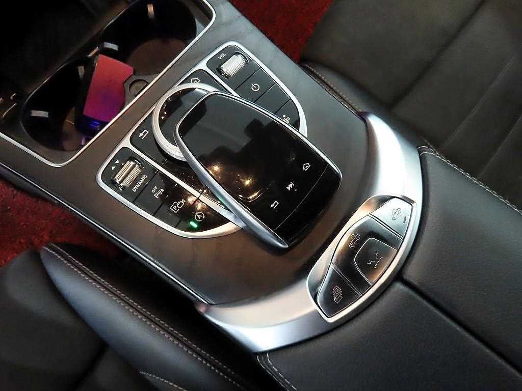 벤츠 C 클래스 C클래스 W205 C200 카브리올레 이미지 13