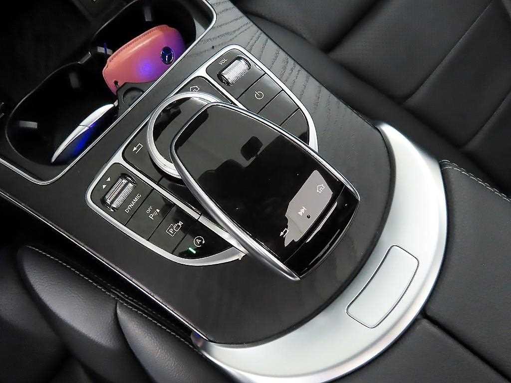 벤츠 C 클래스 C클래스 W205 C200 AMG LINE 이미지 13