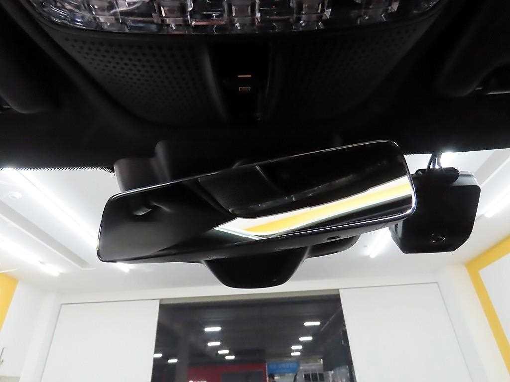 벤츠 C 클래스 C클래스 W205 C200 AMG LINE 이미지 16