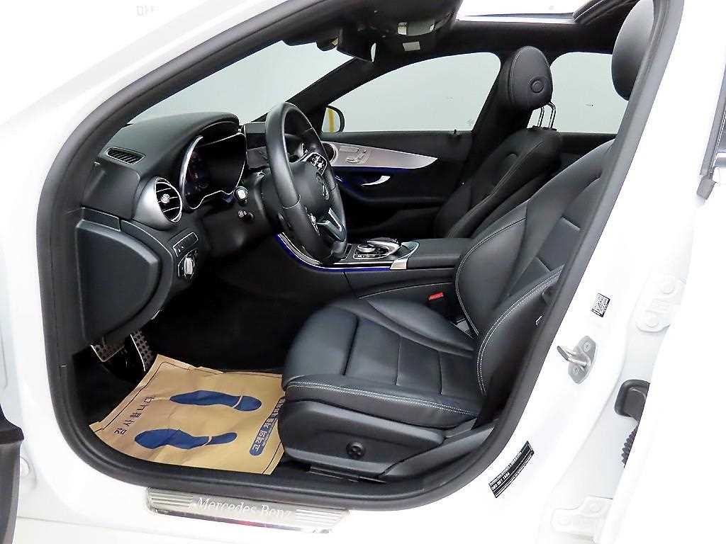 벤츠 C 클래스 C클래스 W205 C200 AMG LINE 이미지 5