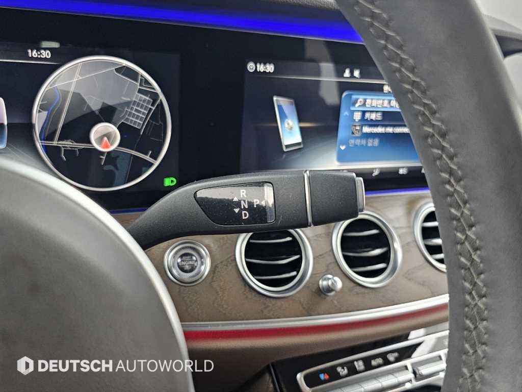 벤츠 E 클래스 E-클래스 W213 E300 4MATIC 익스클루시브 이미지 9