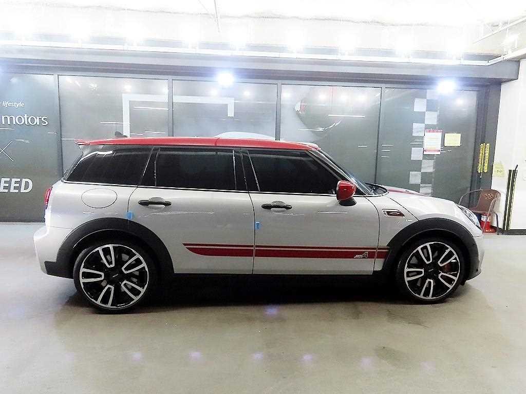 미니 클럽맨 쿠퍼 S 클럽맨 JCW 이미지 3