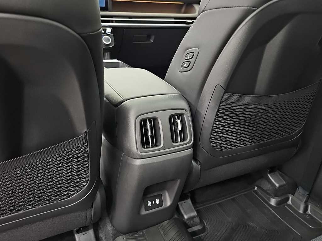 현대 투싼 더 뉴 투싼 (NX4) 가솔린 1.6 터보 4WD 블랙 익스테리어 이미지 13