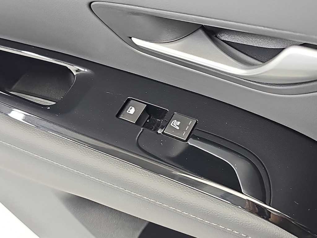 현대 투싼 더 뉴 투싼 (NX4) 가솔린 1.6 터보 4WD 블랙 익스테리어 이미지 14