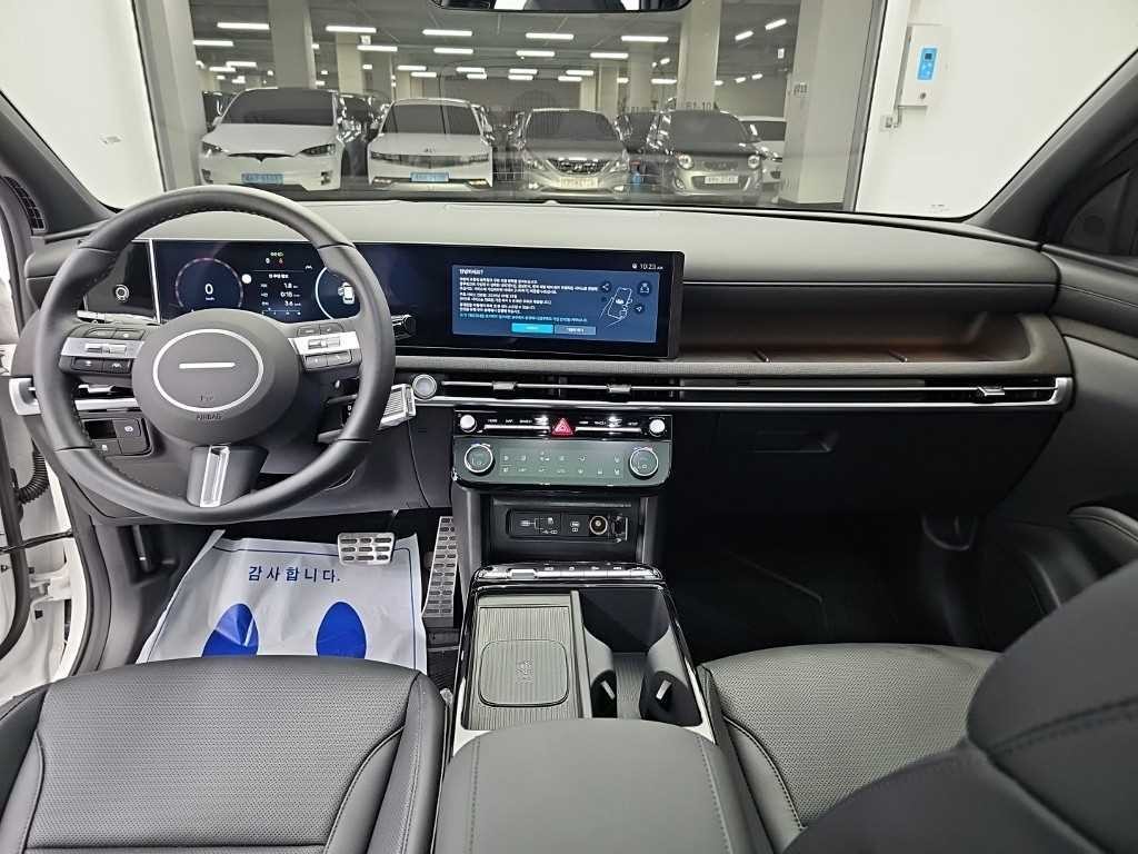 현대 투싼 더 뉴 투싼 (NX4) 가솔린 1.6 터보 4WD 블랙 익스테리어 이미지 7
