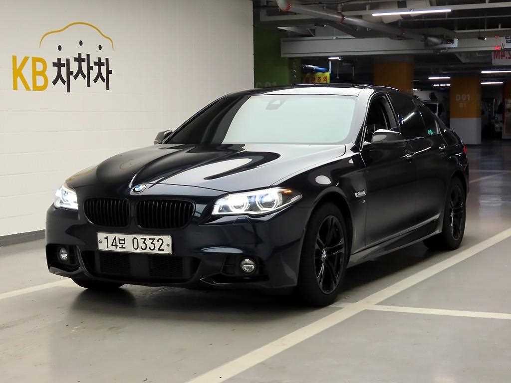 BMW 5시리즈 5시리즈 (F10) 520d xDrive M 에어로다이나믹 이미지 2