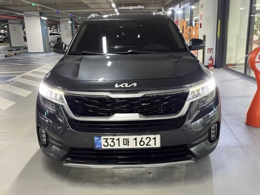 기아 셀토스 가솔린 1.6 터보 2WD 시그니처 이미지 2
