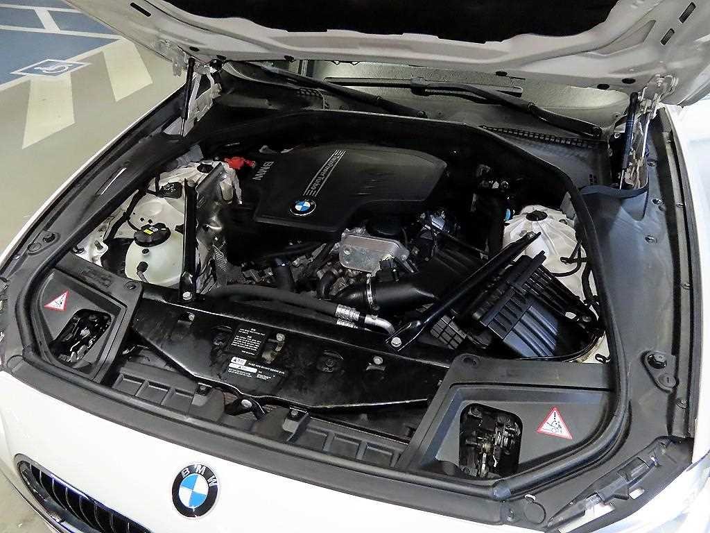 BMW 5시리즈 5시리즈 (F10) 528i xDrive 이미지 19
