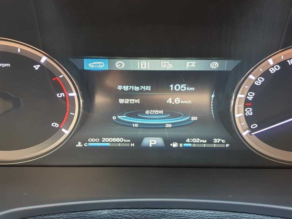 KG모빌리티(쌍용) 렉스턴 G4렉스턴 디젤 2.2 2WD 유라시아 에디션 이미지 12