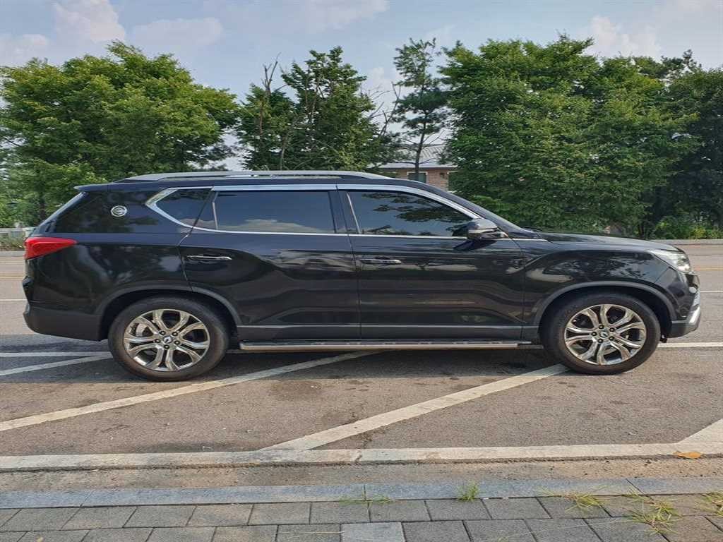 KG모빌리티(쌍용) 렉스턴 G4렉스턴 디젤 2.2 2WD 유라시아 에디션 이미지 7