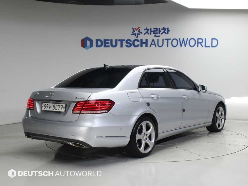 벤츠 E 클래스 E-클래스 W212 E350 4MATIC 아방가르드 이미지 2