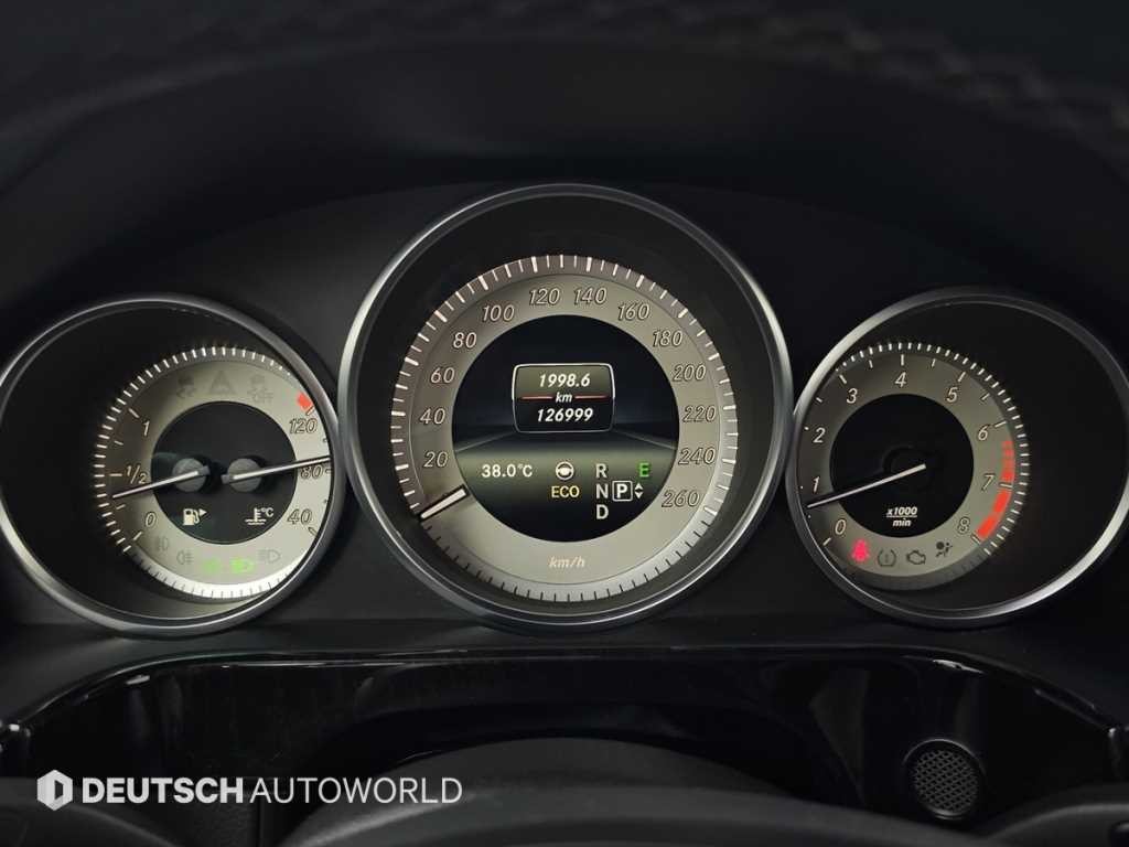벤츠 E 클래스 E-클래스 W212 E350 4MATIC 아방가르드 이미지 8