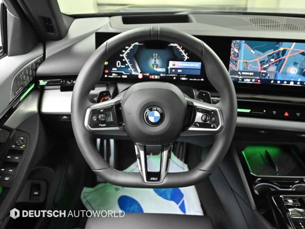 BMW 5시리즈 5시리즈 (G60) 530i xDrive M 스포츠 이미지 13