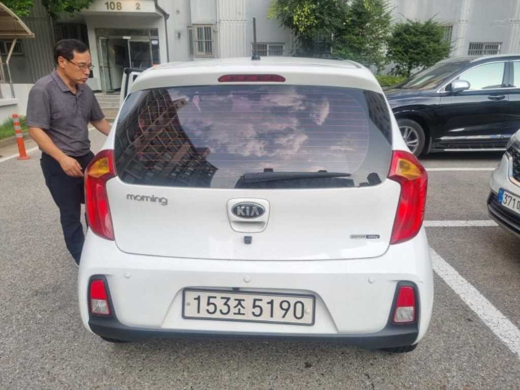 기아 모닝 더 뉴 모닝 밴 고급형 이미지 2