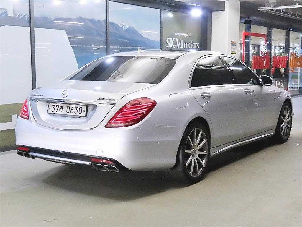 벤츠 S 클래스 S클래스-W222 S 63 AMG 4MATIC 이미지 4