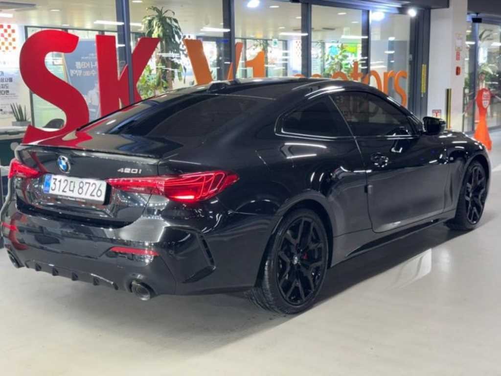 BMW 4시리즈 4시리즈 (G22) 420i 쿠페 M 스포츠 프로 이미지 4