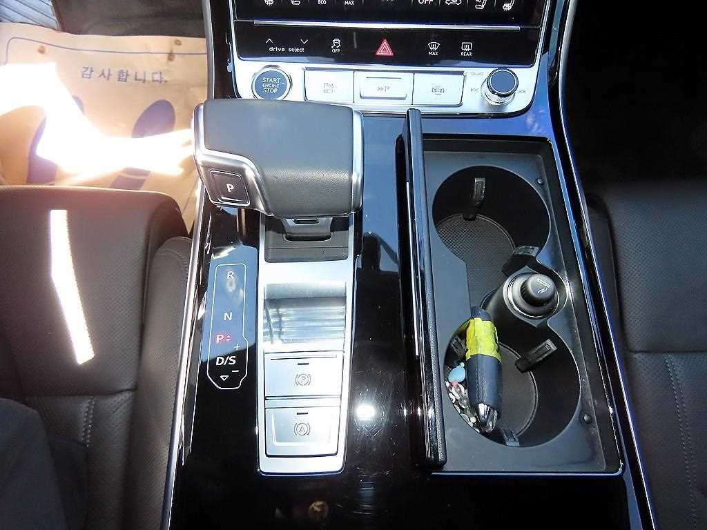 아우디 A8 A8 (D5) 55 TFSI 콰트로 LWB 프리미엄 이미지 11