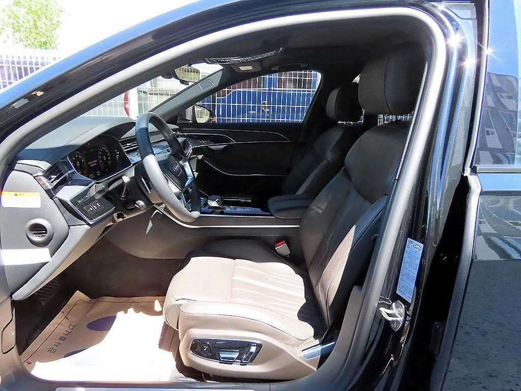 아우디 A8 A8 (D5) 55 TFSI 콰트로 LWB 프리미엄 이미지 5