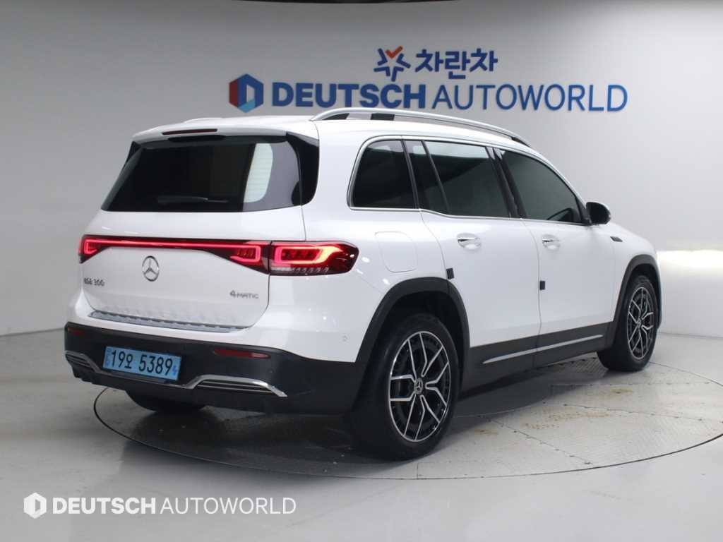 벤츠 EQB EQB (X243) EQB 300 4MATIC AMG 라인 이미지 2