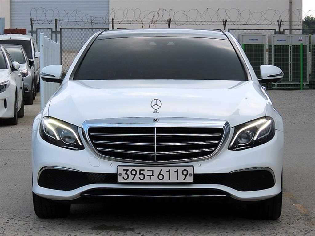 벤츠 E 클래스 E-클래스 W213 E300 4MATIC 익스클루시브 이미지 1