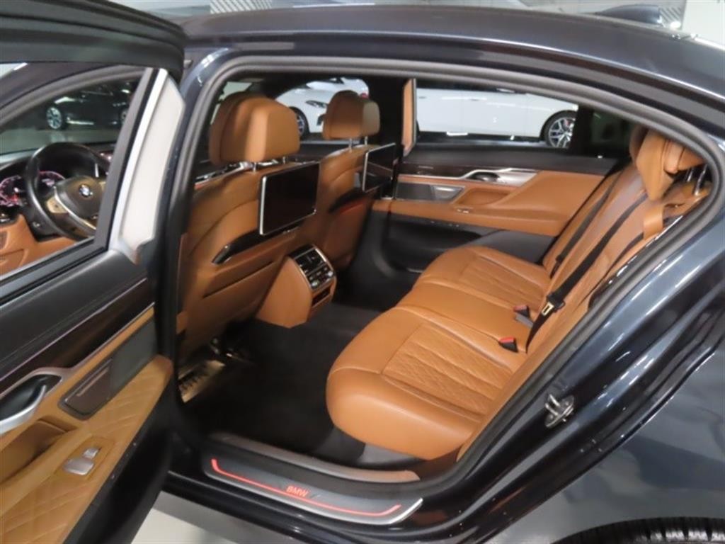 BMW 7시리즈 7시리즈 (G11) 740Li xDrive M SPORT 스포츠 이미지 13