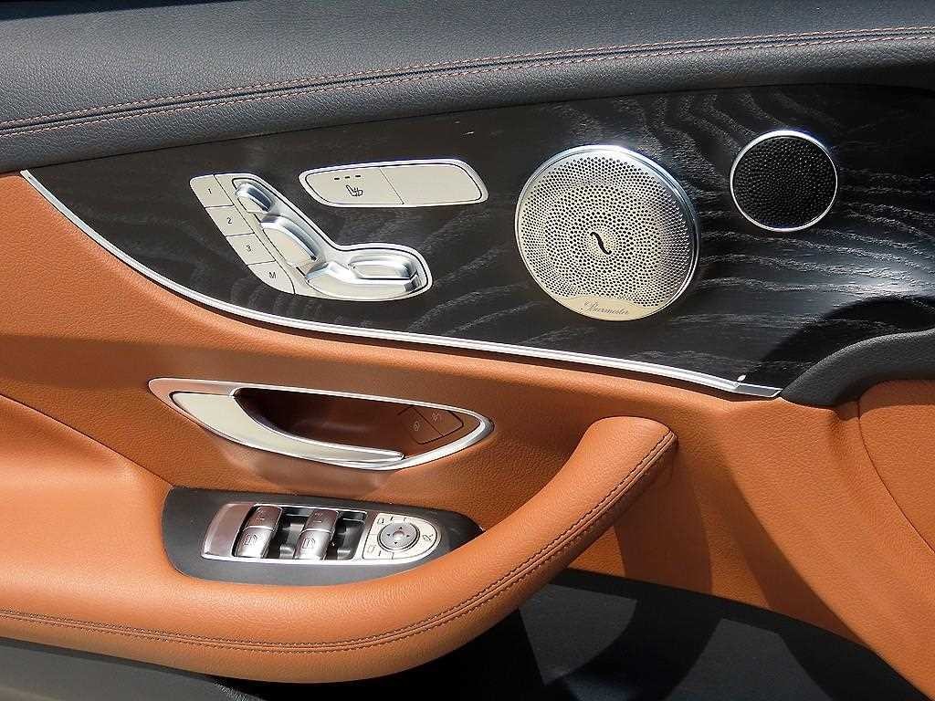 벤츠 E 클래스 E-클래스 W213 E220d 쿠페 이미지 12