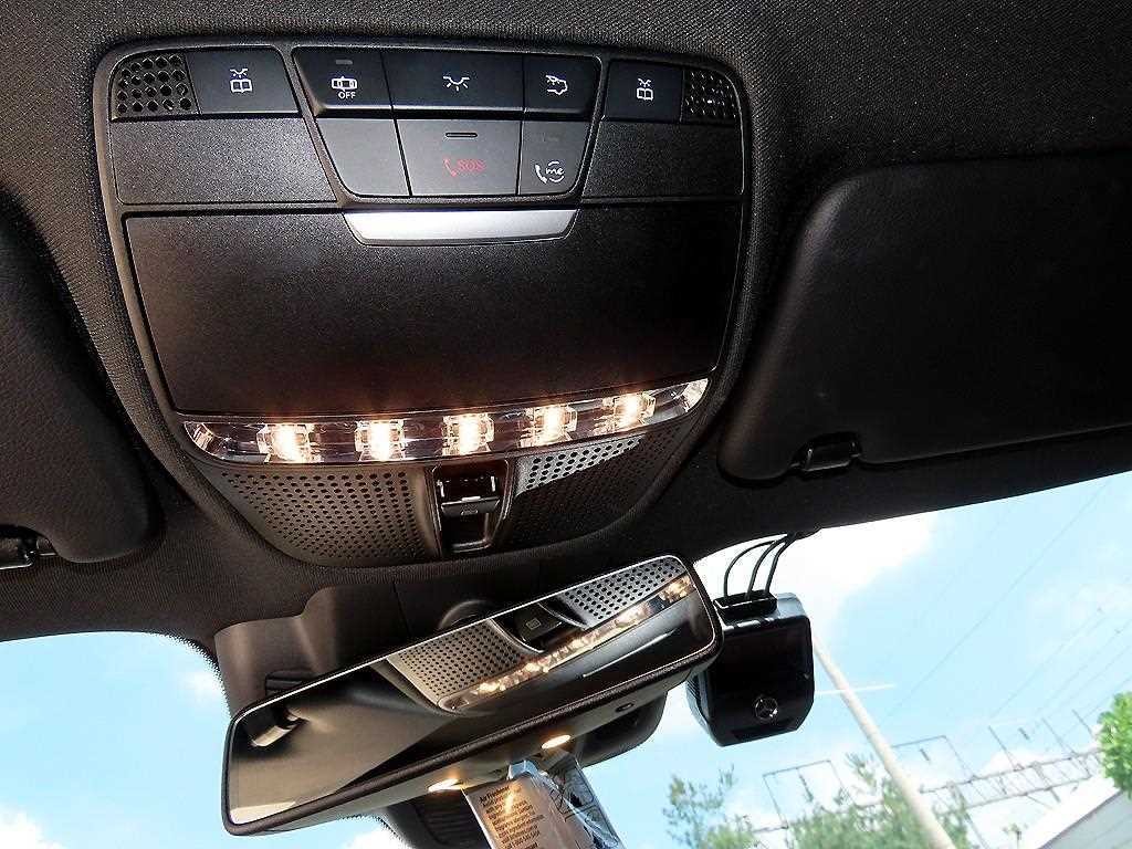 벤츠 E 클래스 E-클래스 W213 E220d 쿠페 이미지 15