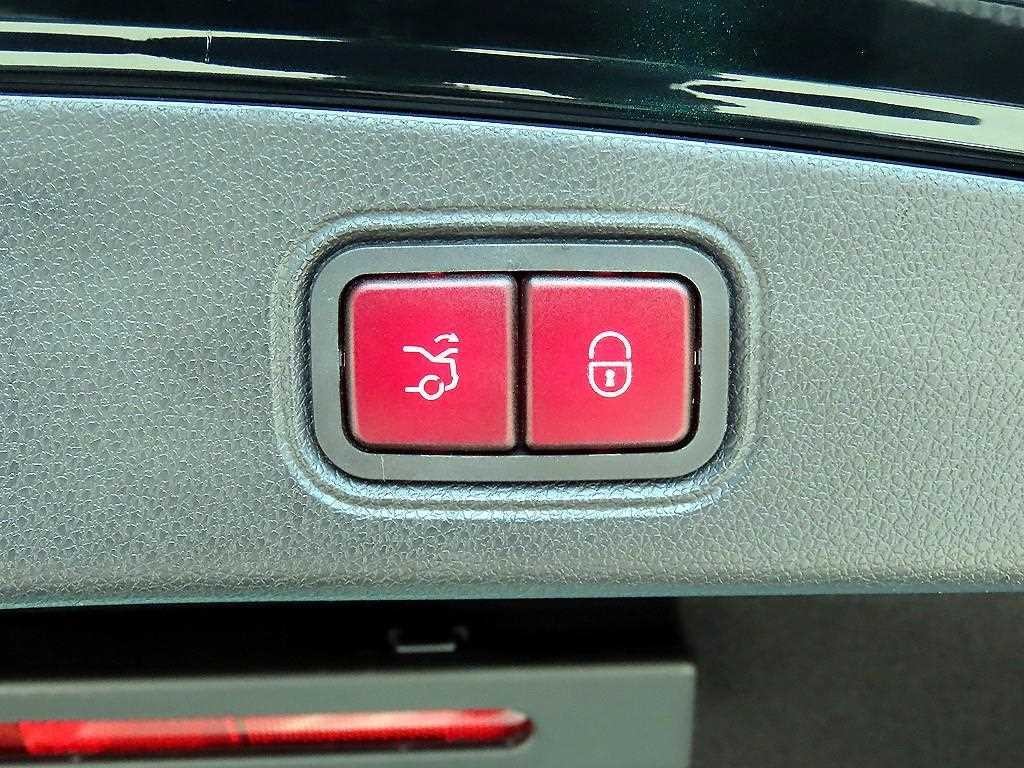 벤츠 E 클래스 E-클래스 W213 E220d 쿠페 이미지 16