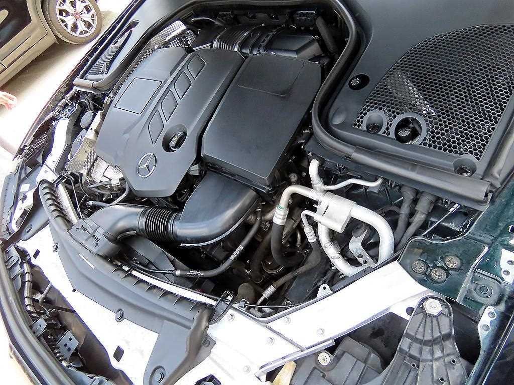 벤츠 E 클래스 E-클래스 W213 E220d 쿠페 이미지 19