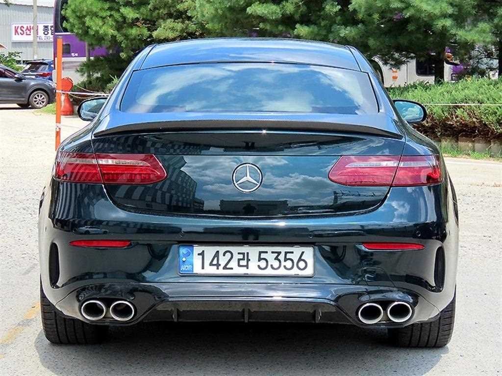 벤츠 E 클래스 E-클래스 W213 E220d 쿠페 이미지 4