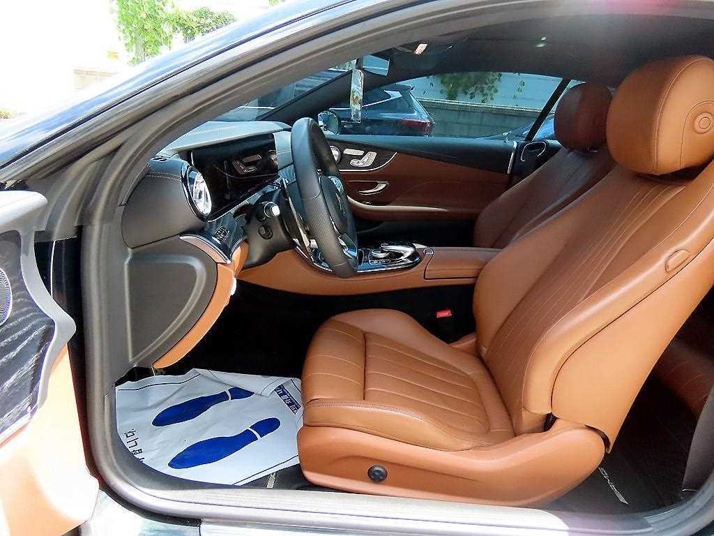 벤츠 E 클래스 E-클래스 W213 E220d 쿠페 이미지 5