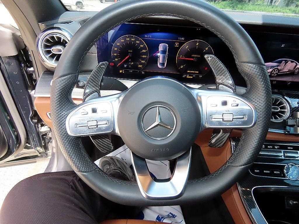 벤츠 E 클래스 E-클래스 W213 E220d 쿠페 이미지 8
