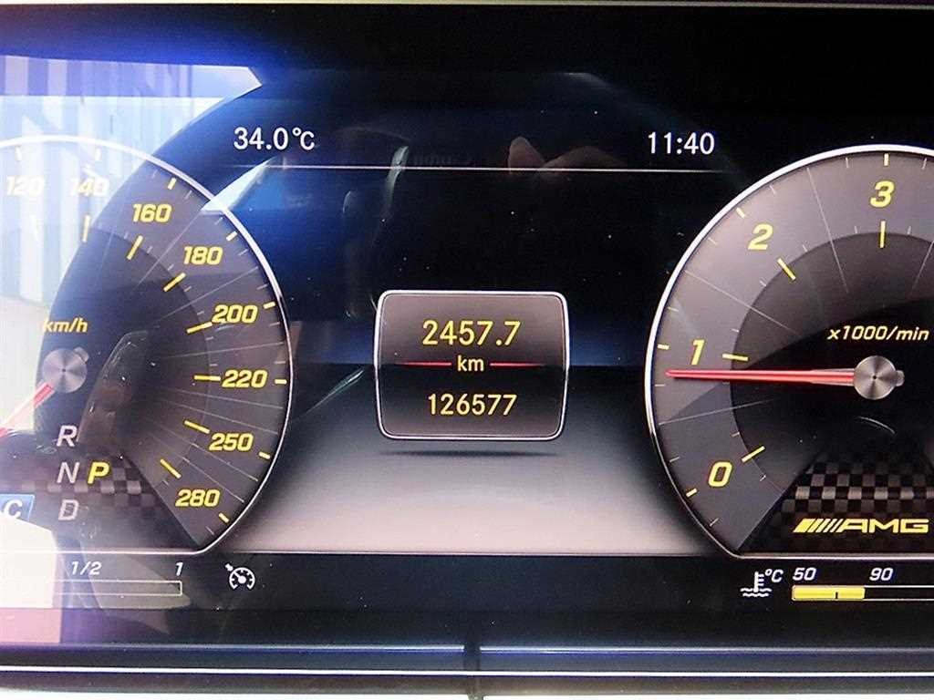벤츠 E 클래스 E-클래스 W213 E220d 쿠페 이미지 9