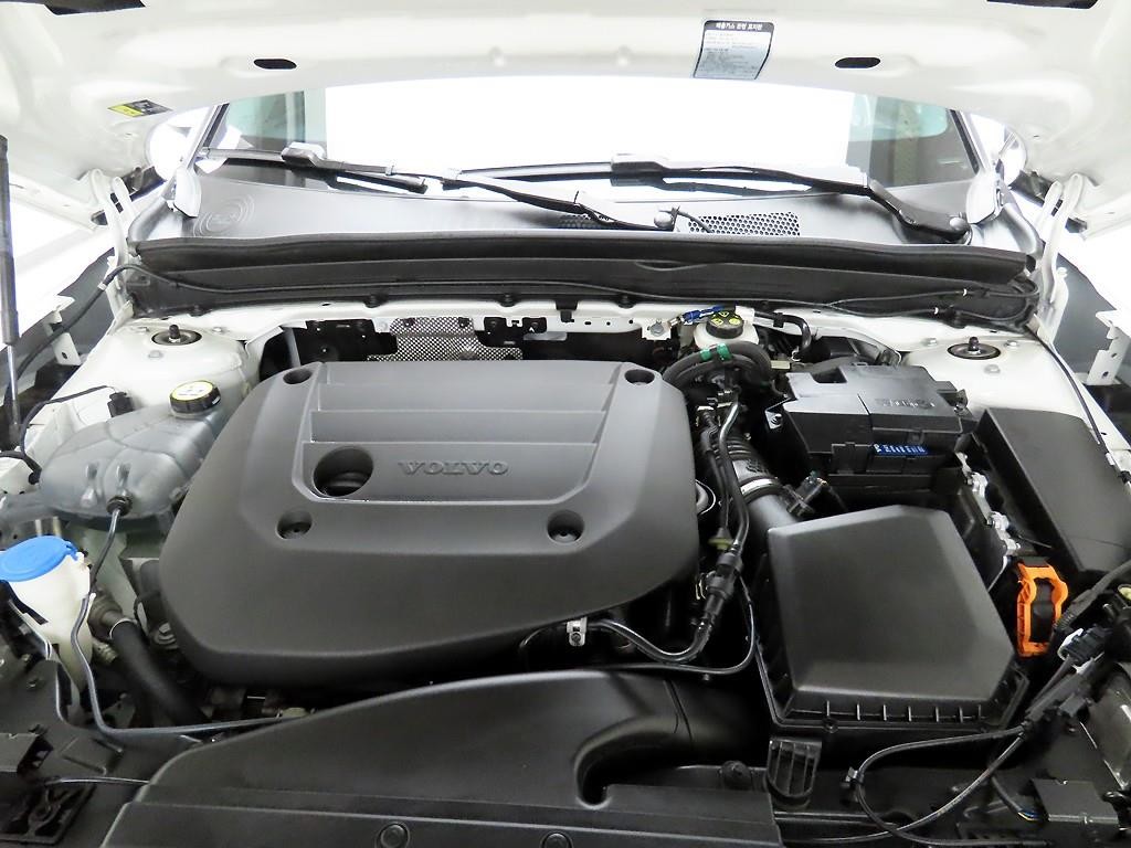 볼보 XC40 B4 AWD 얼티메이트 브라이트 이미지 20