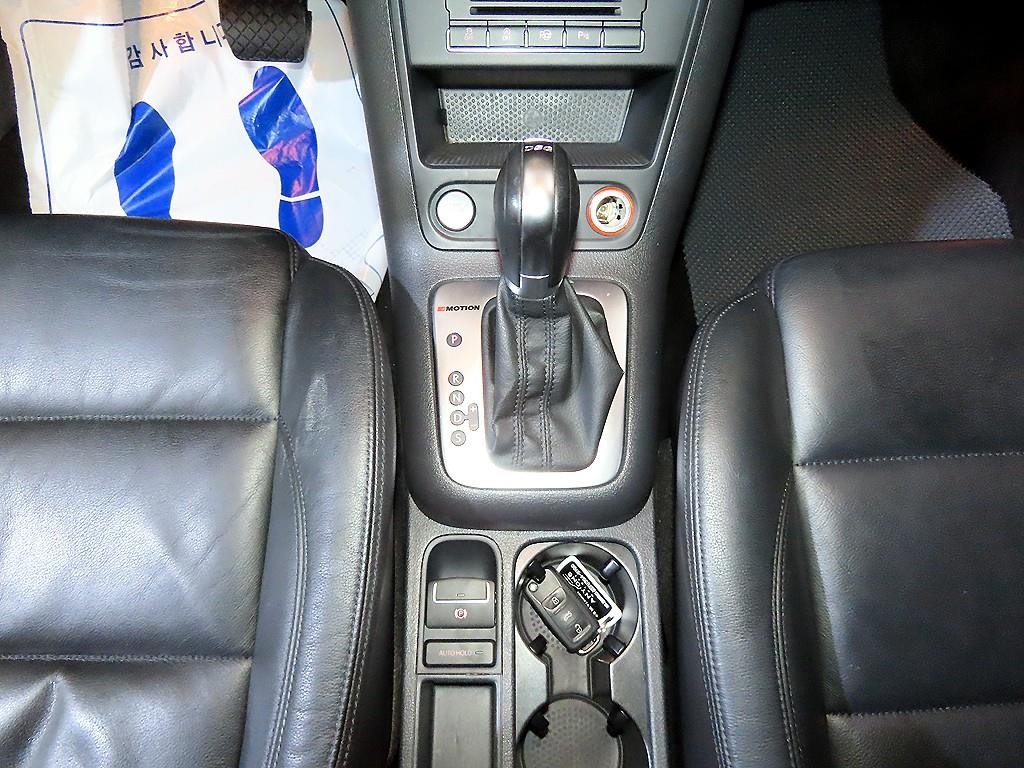 폭스바겐 티구안 뉴티구안 2.0 TDI 프리미엄 이미지 12