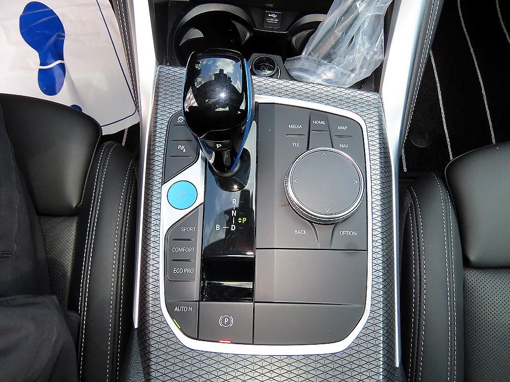BMW i4 eDrive 40 M 스포츠 프로 이미지 11