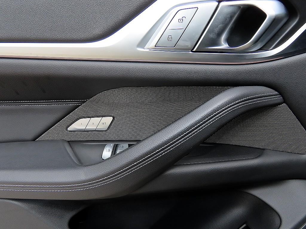 BMW i4 eDrive 40 M 스포츠 프로 이미지 12