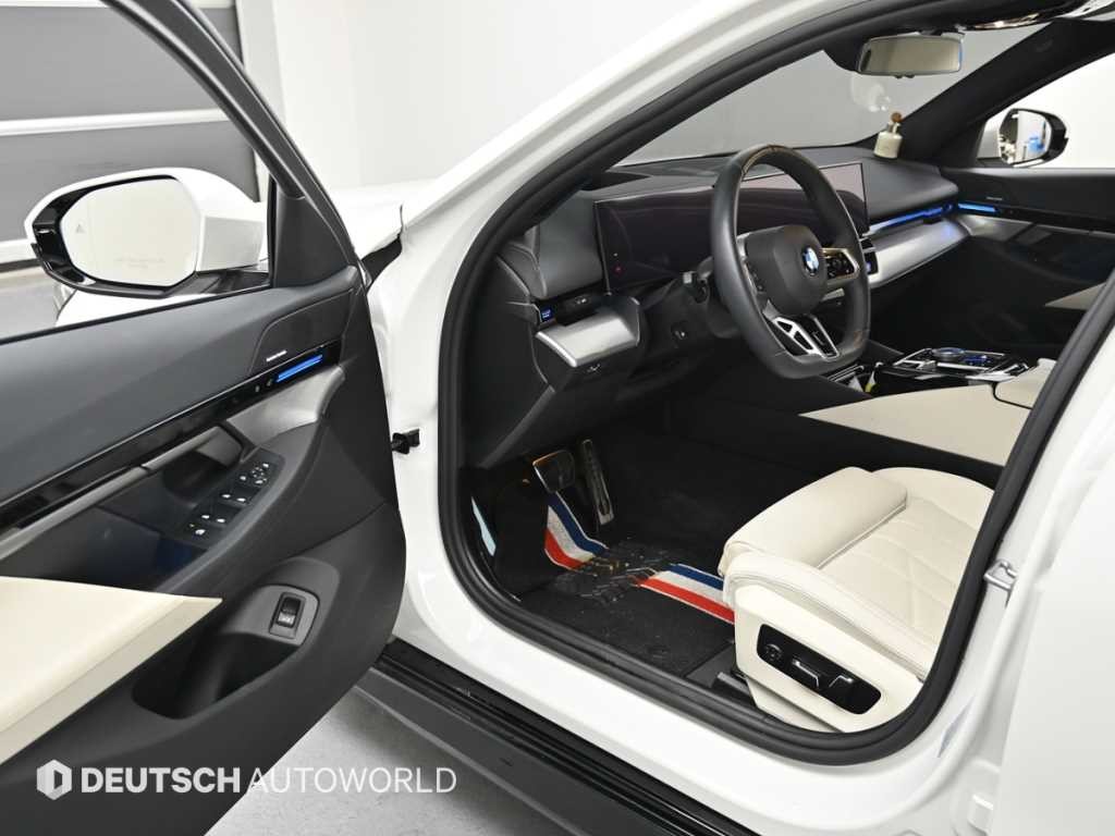 BMW 5시리즈 5시리즈 (G60) 520i M 스포츠 이미지 11