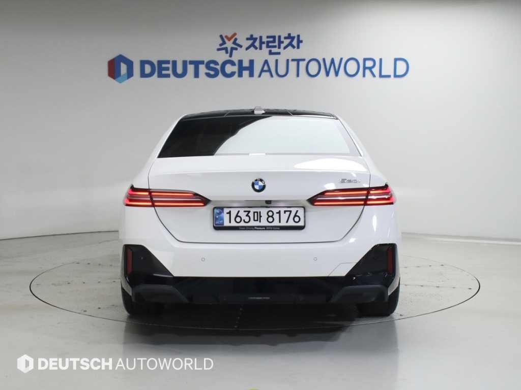 BMW 5시리즈 5시리즈 (G60) 520i M 스포츠 이미지 4