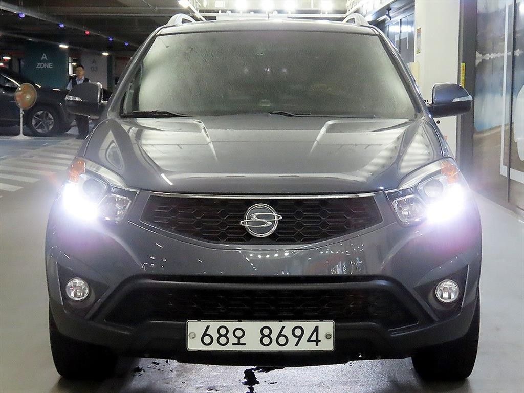 KG모빌리티(쌍용) 코란도 뉴코란도C 2WD 2.0 RX 고급형 이미지 2