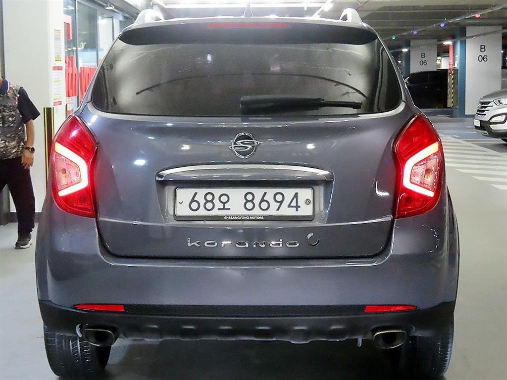 KG모빌리티(쌍용) 코란도 뉴코란도C 2WD 2.0 RX 고급형 이미지 5