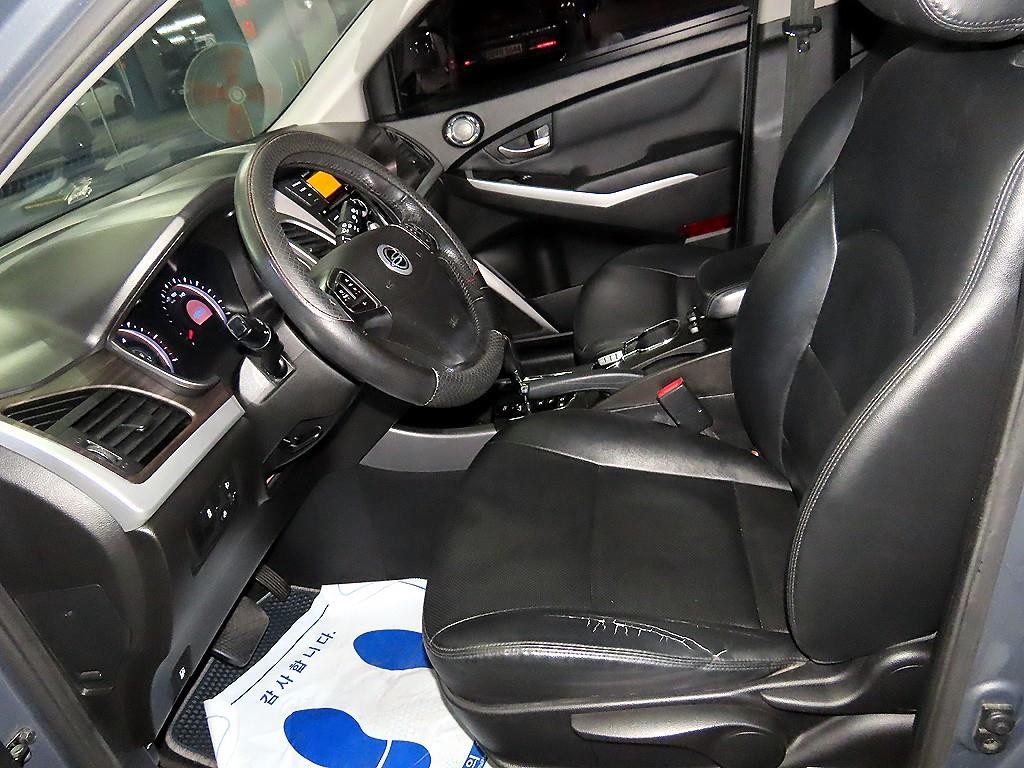 KG모빌리티(쌍용) 코란도 뉴코란도C 2WD 2.0 RX 고급형 이미지 6
