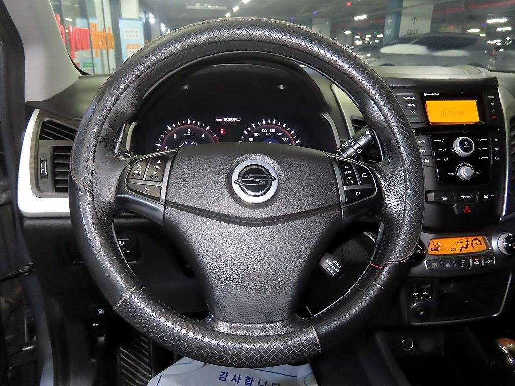 KG모빌리티(쌍용) 코란도 뉴코란도C 2WD 2.0 RX 고급형 이미지 8