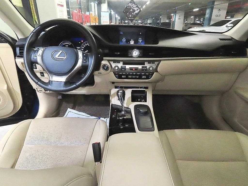 렉서스 ES 뉴ES300h 프리미엄 이미지 10
